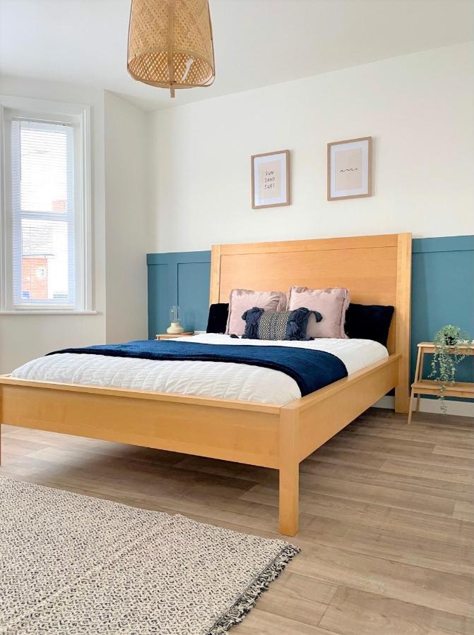 Spacious Coastal Stay In Central Location בורנמות' מראה חיצוני תמונה